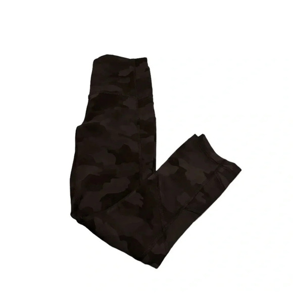 Lululemon pace  rival high rise crop 22” in camo - Picture 2 of 2